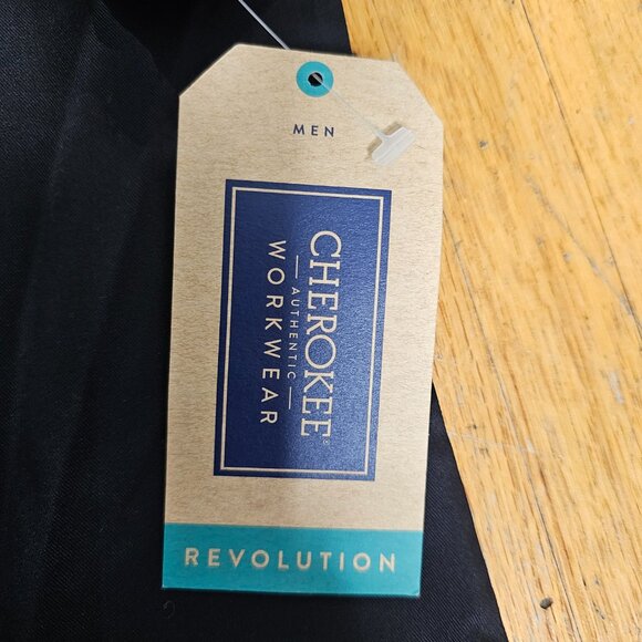 Cherokee Revolution Men's Medium scrubs top - Picture 6 of 7
